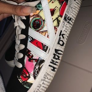 Sneakers